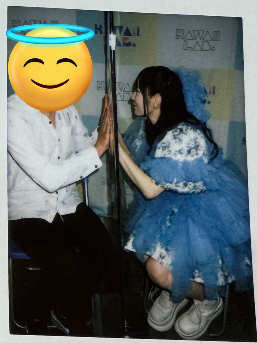 rerene2091's tweet photo. おふぃふぃ先生は顔を直視したらだめです。
あまりの可愛さに心がやられて記憶を眼力で消してきます。
適度にチラ見しながら話して正気を保ちましょう☝️
#真中まな https://t.co/cLjuQdv36F