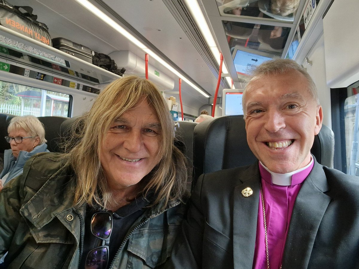 ArchbishopWales's tweet image. Saddened to hear the passing of Mike Peters this afternoon. A passionate soul whose music and spirit touched many. We give thanks for his life and pray for comfort for his loved ones.

#MikePeters #TheAlarm