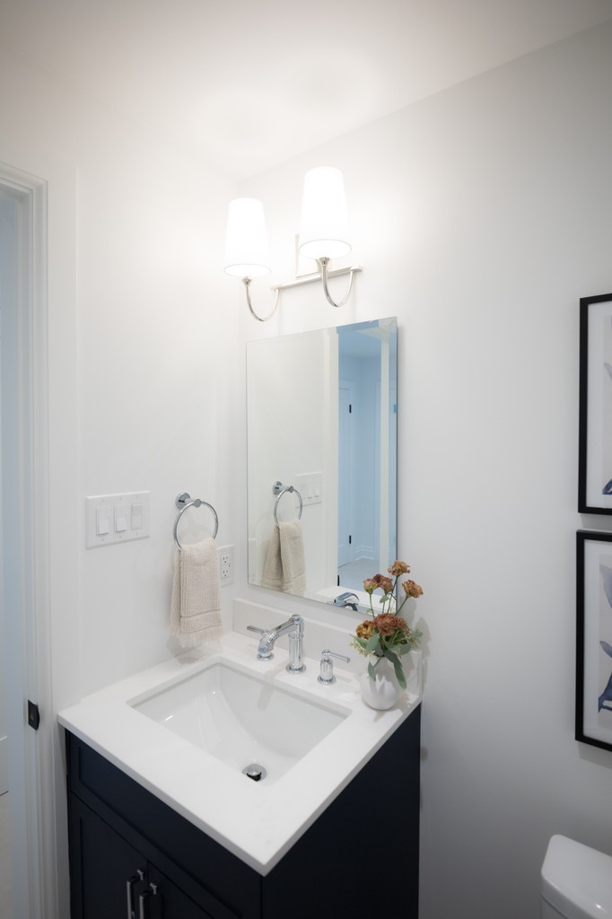 Savoy House Lighting tweet media