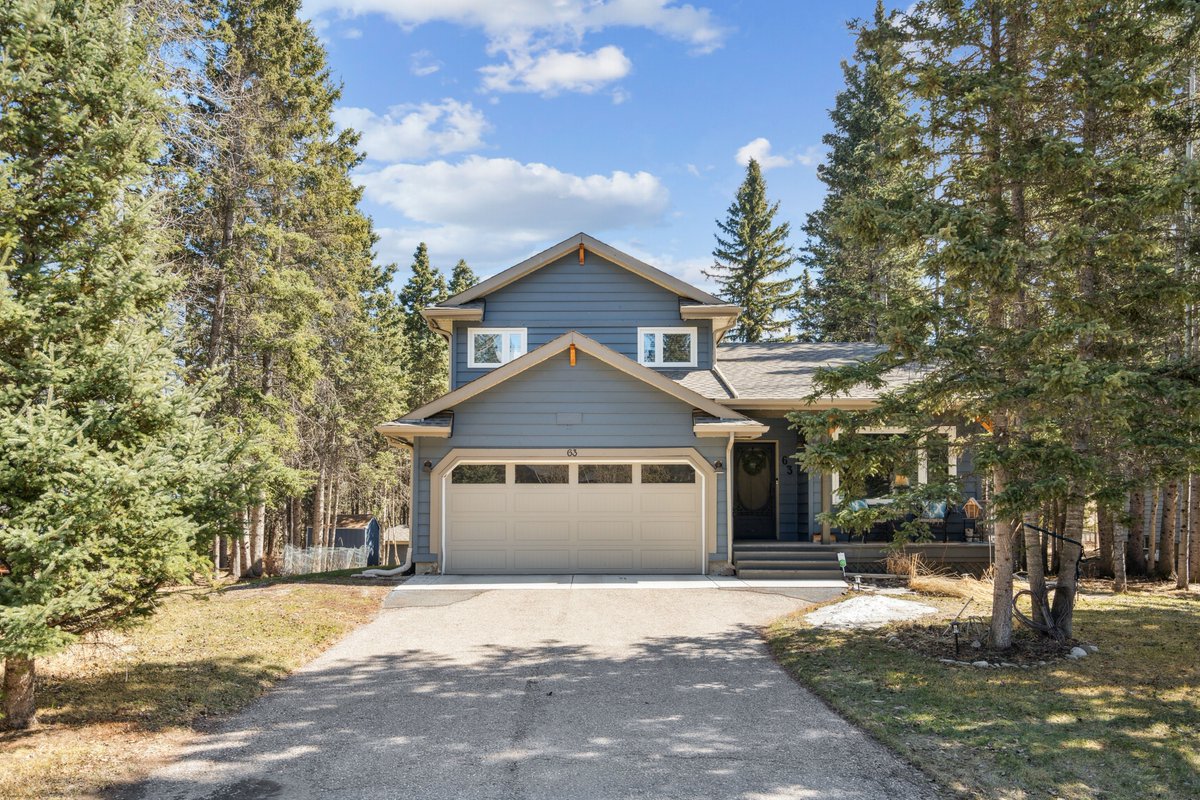 SonaVisual's tweet photo. 🌿 Deer in the Backyard 🦌⁠
⁠
There’s so much to love about this stunning listing, but the backyard view truly stole our hearts! 😍🌳⁠ https://t.co/Dbb5L2GPaY