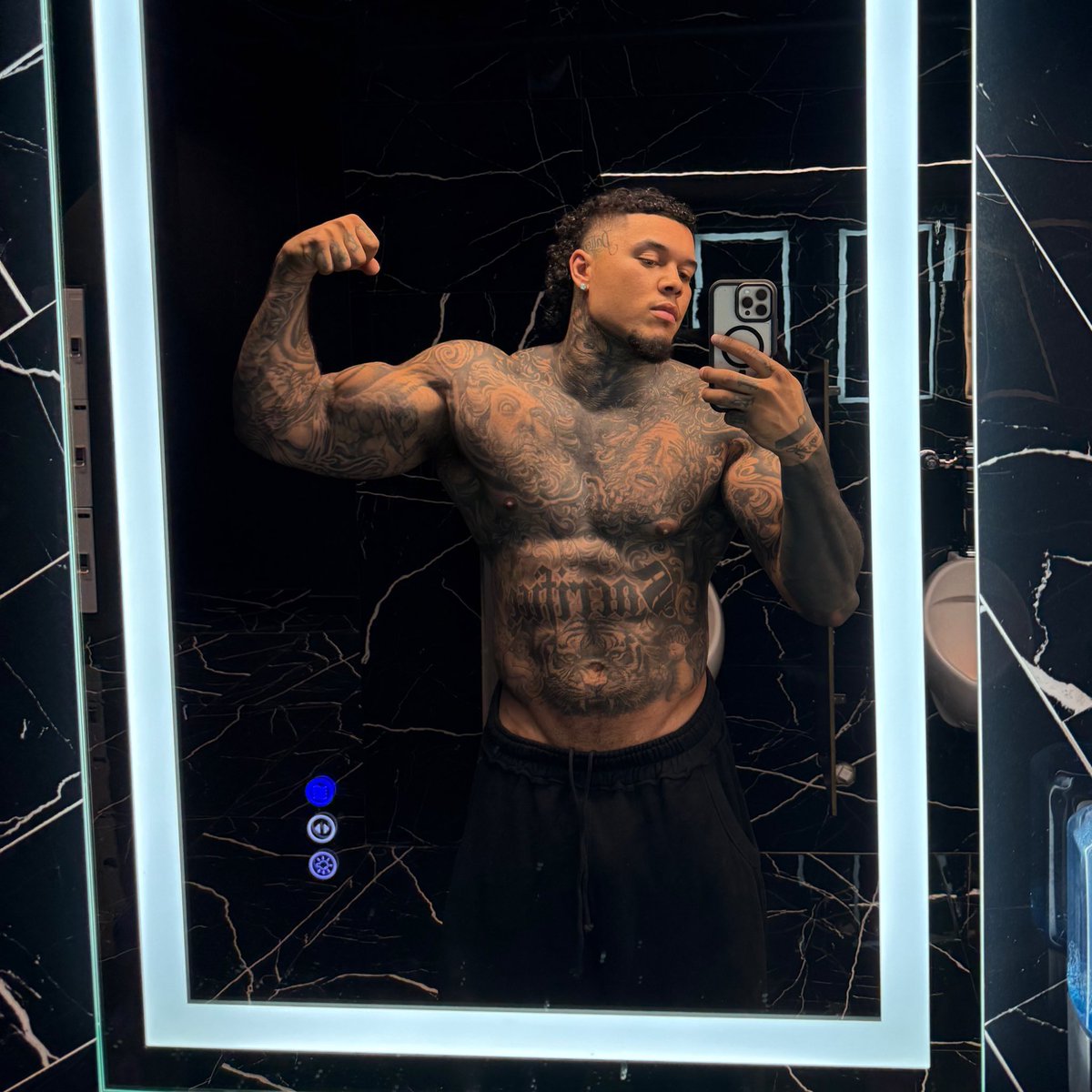 One thing god didn’t play about is these damn genetics 🧬