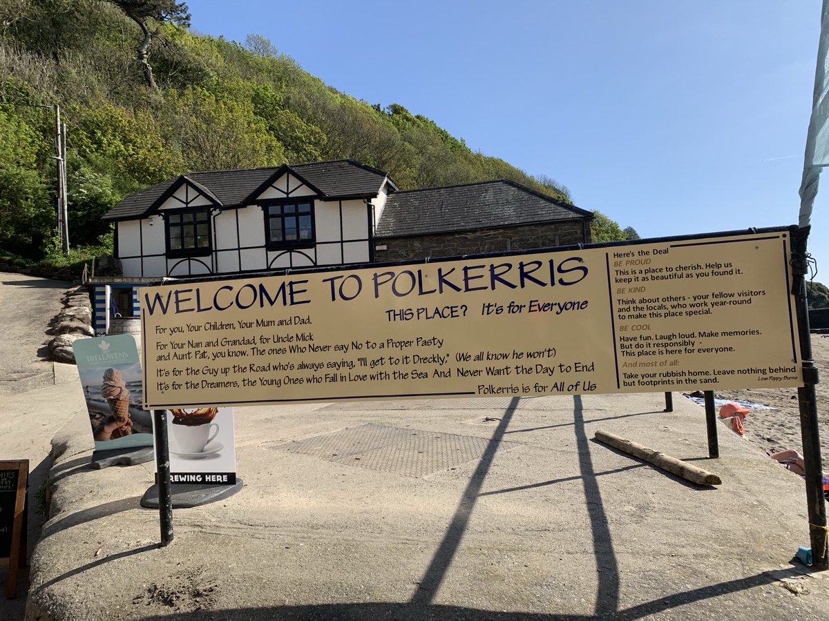 PatWilliams18's tweet image. A warm welcome awaits #Polkerris #Cornwall