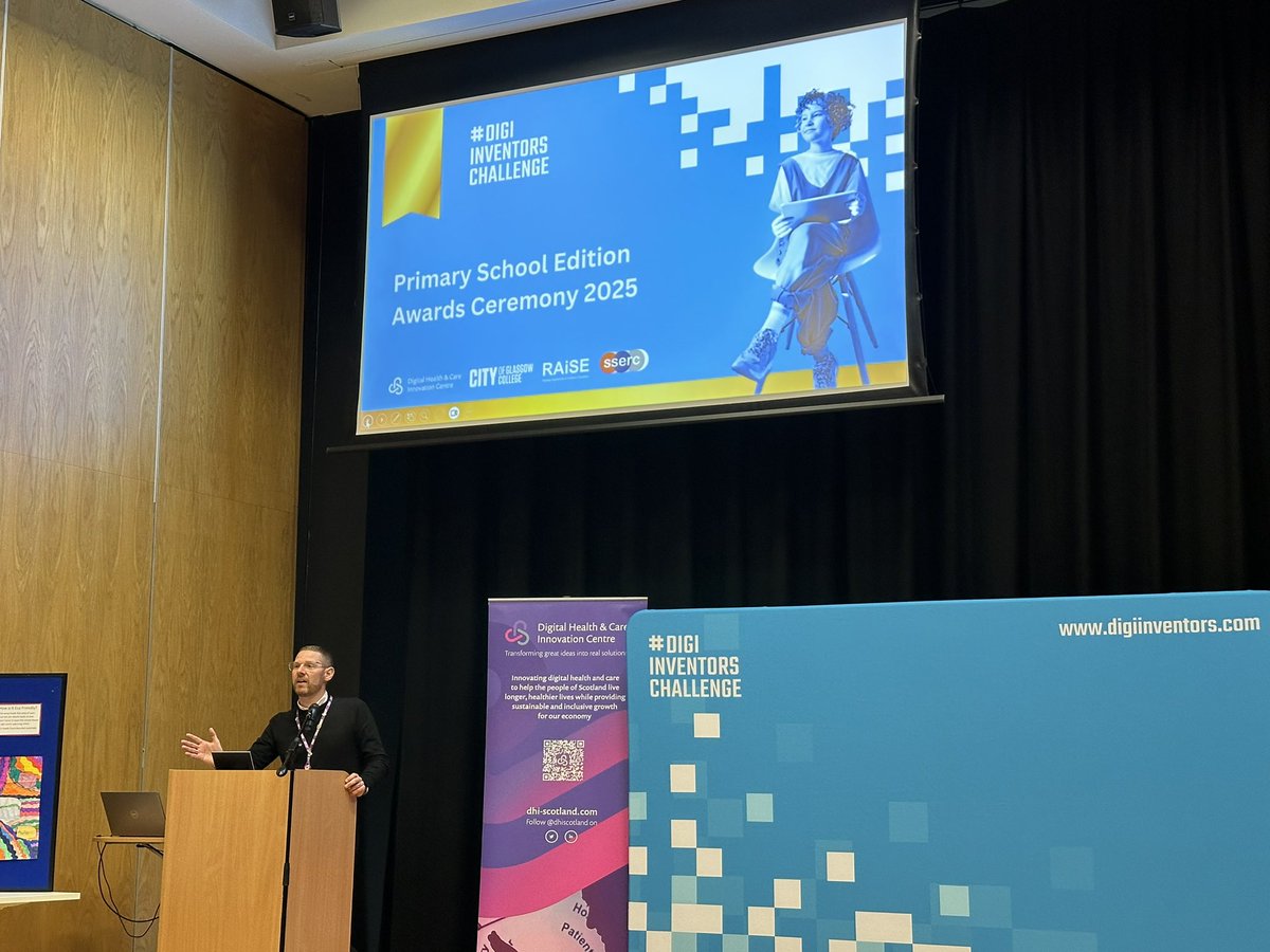 A warm welcome from Stuart McDowall and Grant Reilly to kick off the evening!

Tonight, we recognise 200+ pupils’ brilliant ideas to transform digital health and care. 👏 #Digiinventors