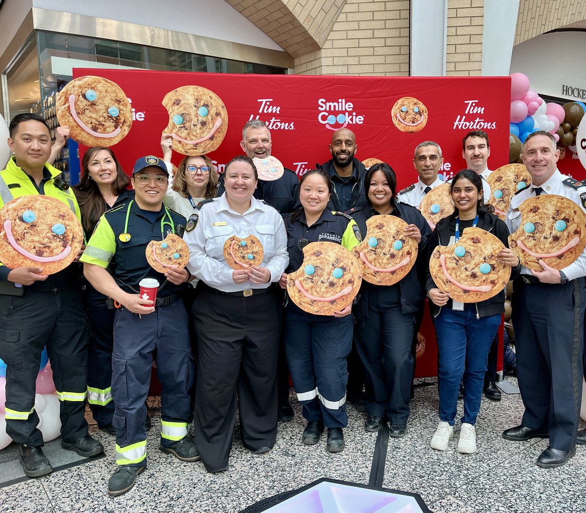 Toronto Paramedic Services tweet media