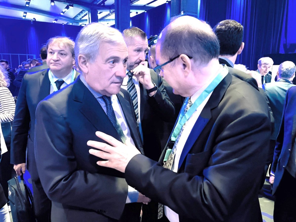 OHR_BiH's tweet photo. High Representative Christian Schmidt participated in the European People’s Party (EPP) Congress held in Valencia, where he engaged in intensive discussions on the Euro-Atlantic integration of Bosnia and Herzegovina and the Western Balkan region.
In his exchanges with heads of government, foreign ministers, EU Commissioners, and other high-level interlocutors, he emphasized that the rule of law—along with the legal and constitutional framework of Bosnia and Herzegovina—is a fundamental principle that is not subject to negotiation but only to further strengthening.
The High Representative remarked: “The Valencia Congress was a successful event for the Western Balkans, and above all, for Bosnia and Herzegovina.”