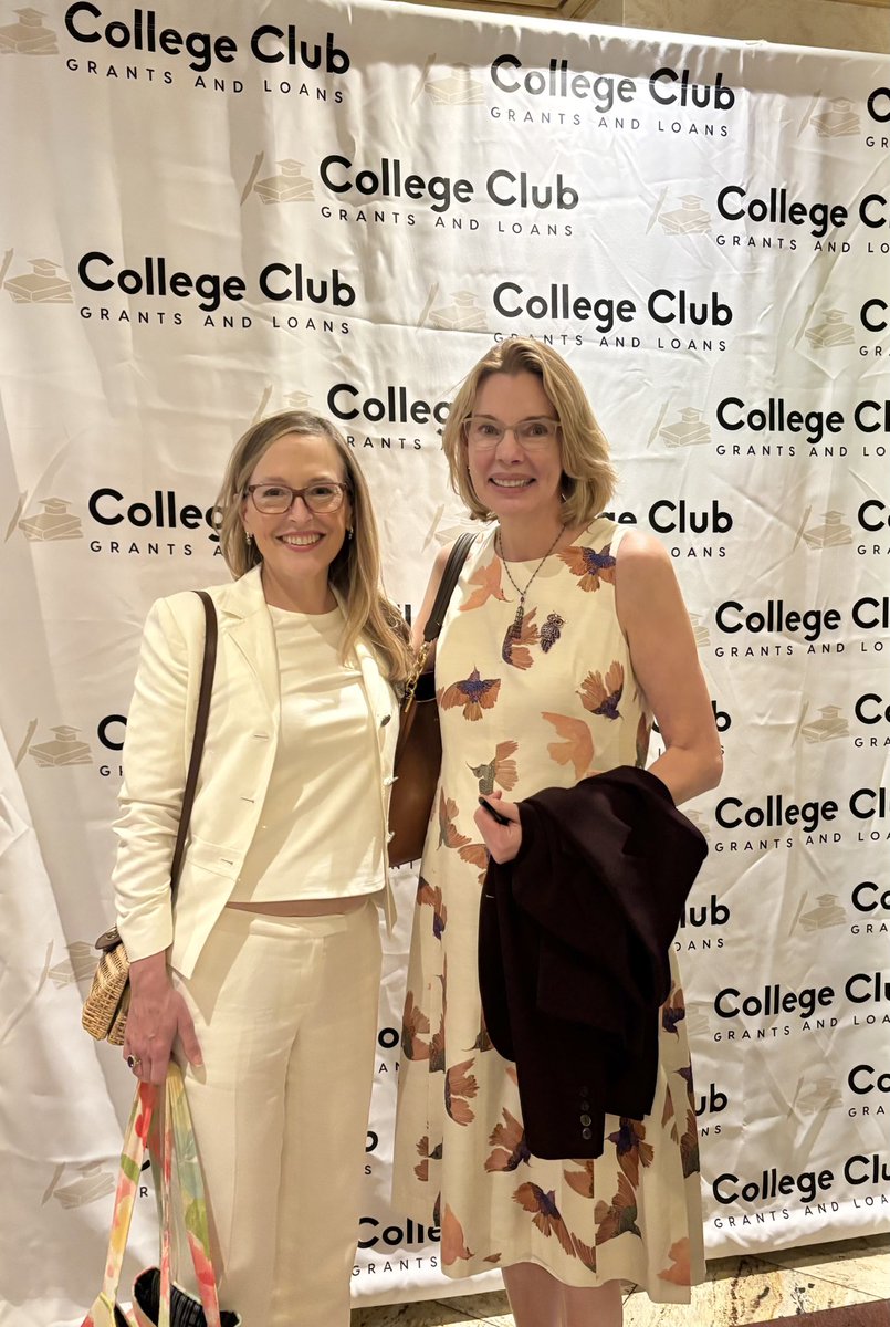 HopeTarr's tweet image. Wonderful time yesterday at the College Club of Northern New Jersey where I had the honor of introducing my dear friend, NYT bestselling author, Fiona Davis. More than 285 people attended; proceeds support educational grants for deserving young students! #AuthorsLife #histfic