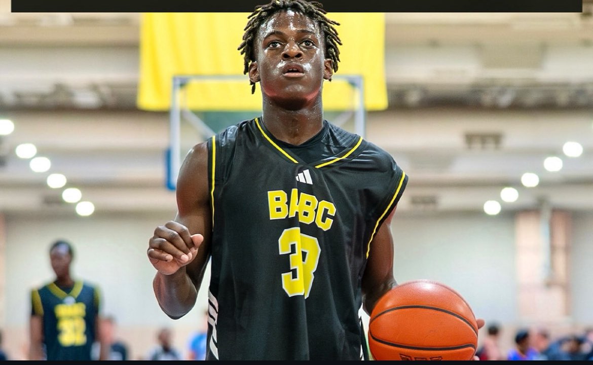 Recruiting News: UConn will visit four-star shooting guard Abdou Toure at his school today, sources tell <a href="/247Sports/">247Sports</a> 

247sports.com/player/abdou-t…