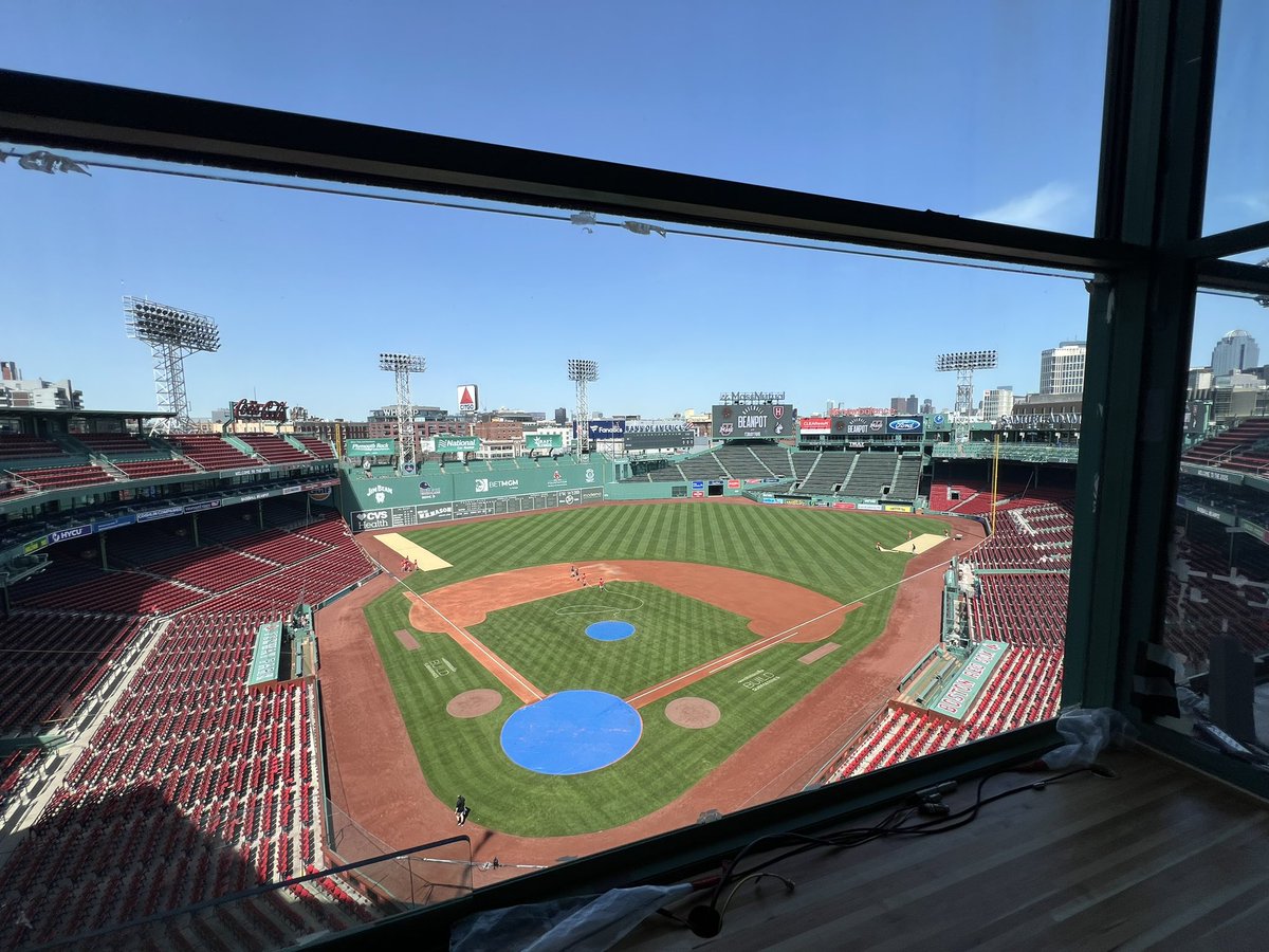 WMUA Sports has made it to Fenway Park for today’s UMass Baseball game vs. BC!

Stay tuned for more, first pitch on WMUA at 4pm!
