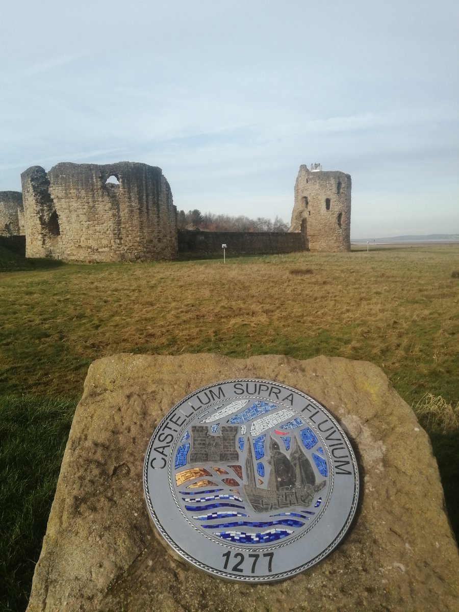 Gyda llawer o gestyll yn Sir y Fflint mae gennych ddigon o ddewis o ba rai i ymweld â nhw. Pa un yw eich ffefryn?

With lots of castles in Flintshire you are spoilt for choice of which ones to visit. Which is your favourite?