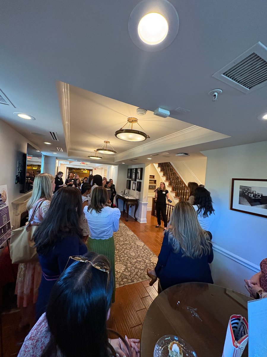 What a night! Huge thanks to everyone who joined us at the Financial Services Reception—and to our amazing sponsors for making it all possible!