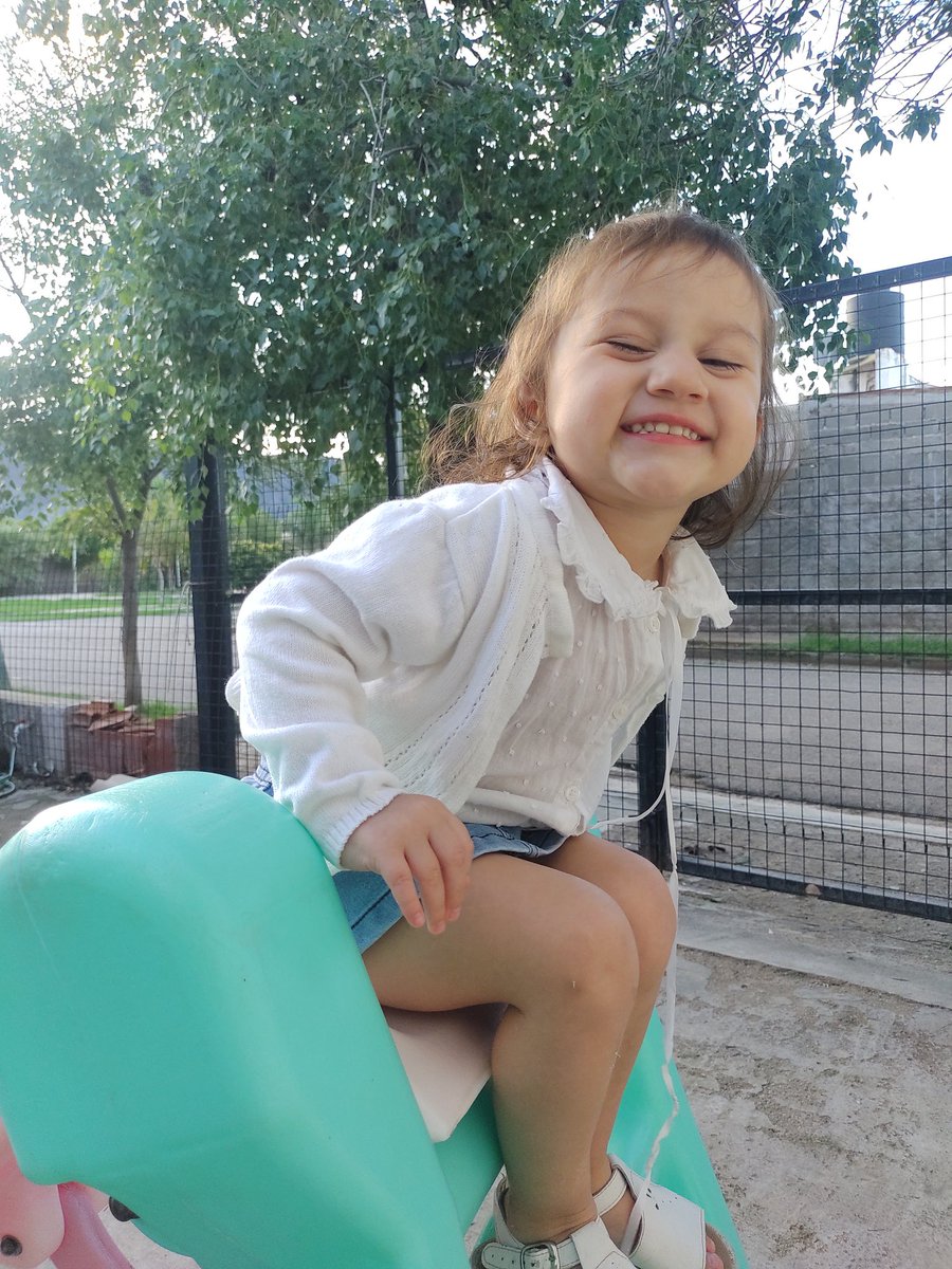 Es increíble que ya estés cerca de tus 3 añitos,Sos un ser de luz hija,a lo largo de estos 3 años te hiciste querer con mucha gente que hoy en día siguen acompañandote y siempre agradecida de esas personas por tenerte presente en sus vidas aún sin ser familia🥺🤍