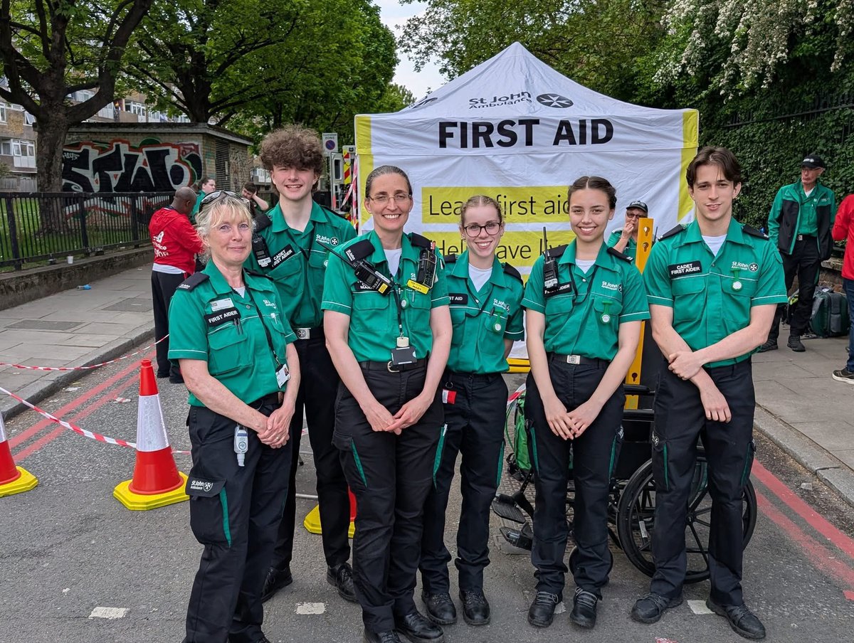 St John Ambulance Guildford & Woking (@guildfordsja) on Twitter photo A busy weekend. We had members providing first aid cover at The Therapy Garden Walk for Wellness in Normandy and a member at the Woking FC match against Eastleigh. An early start on Sun for our adult and youth members supportting the London Marathon. <a href="/Surrey_SJA/">SJA Surrey District</a> <a href="/stjohnambulance/">St John Ambulance England</a> A busy weekend. We had members providing first aid cover at The Therapy Garden Walk for Wellness in Normandy and a member at the Woking FC match against Eastleigh. An early start on Sun for our adult and youth members supportting the London Marathon. <a href="/Surrey_SJA/">SJA Surrey District</a> <a href="/stjohnambulance/">St John Ambulance England</a>