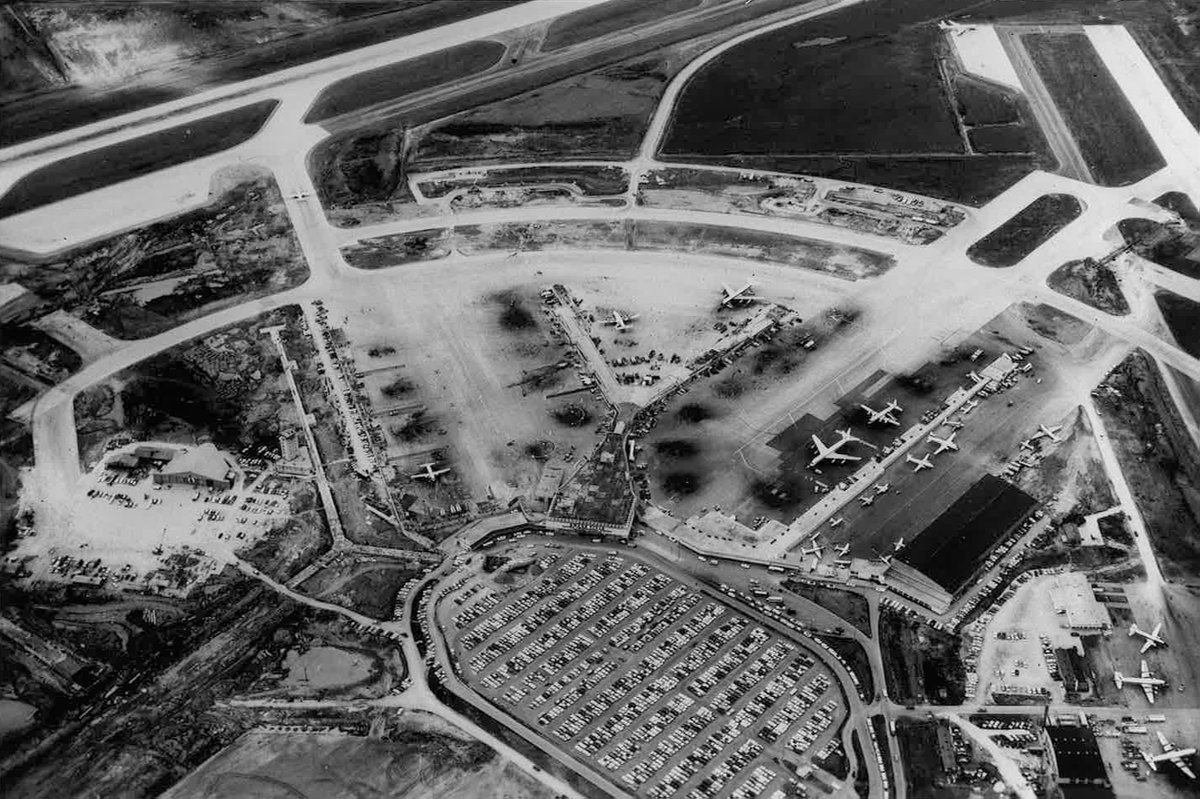 Flashback to O'Hare in the 1960s.