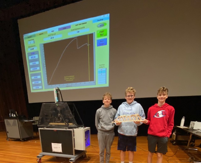 fwcs_ccr's tweet image. Over the weekend, middle school College &amp;amp; Career students participated in a bridge building contest organized by PFW. Students had the opportunity to learn more about  programs offered at PFW. @purduefw #ccr #fwcs