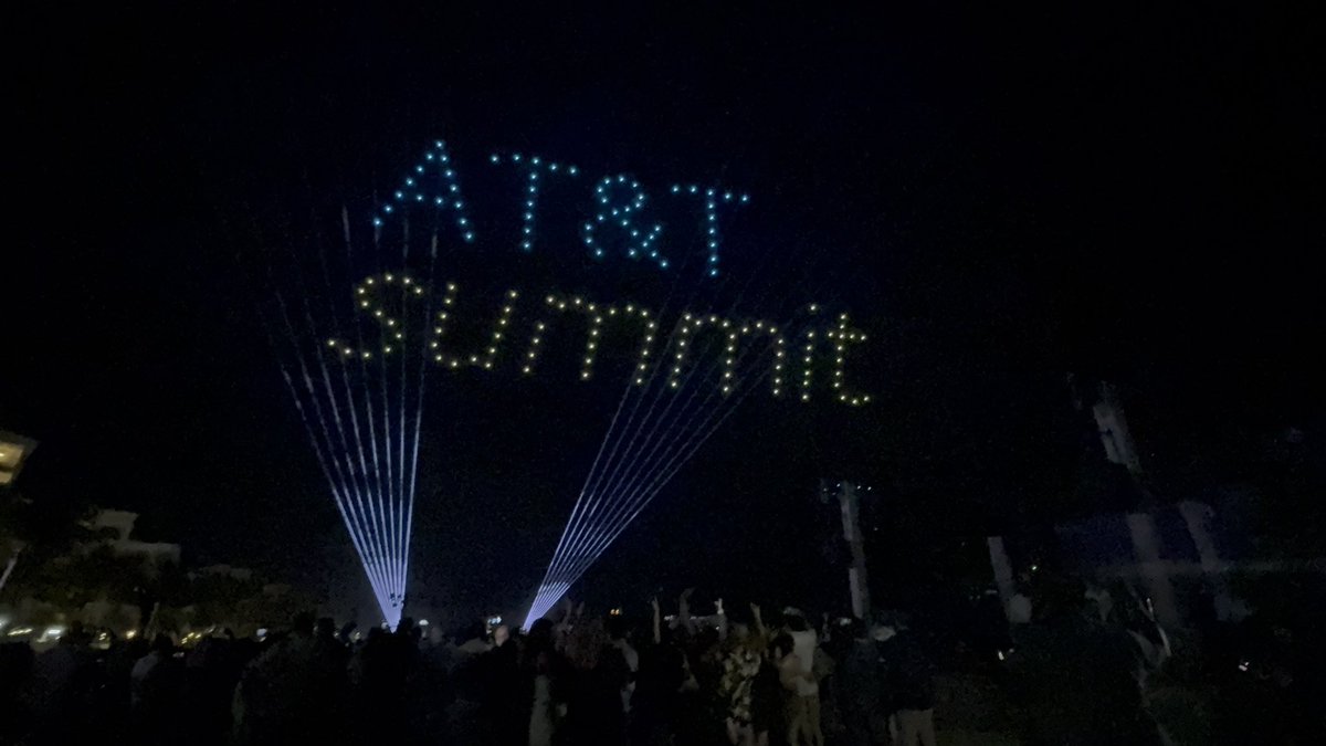 KatrinaS_OneFLA's tweet image. #Summit24 An experience like no other! Los Cabos you were one for the books!
#OneFLASummit #OneFLA #LifeAtATT @One_FLA @Retail_Markets #ItsaFloridaThing