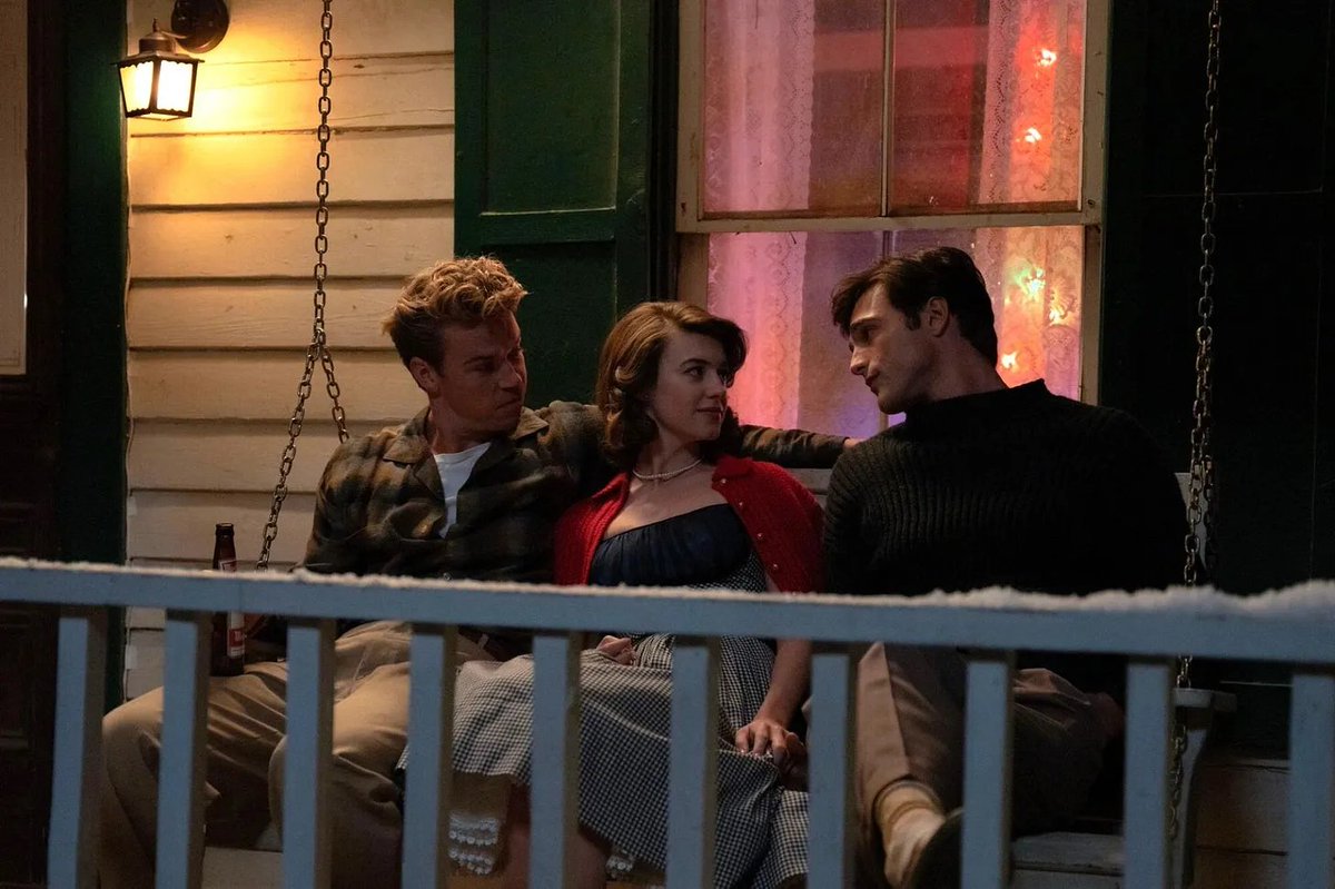 Reed Mathis says #OnSwiftHorses is a familiar story adapted from the book by Shannon Pufahl told in a way that does not trust the viewer to understand it.

#moviereview

filmyap.substack.com/p/on-swift-hor…