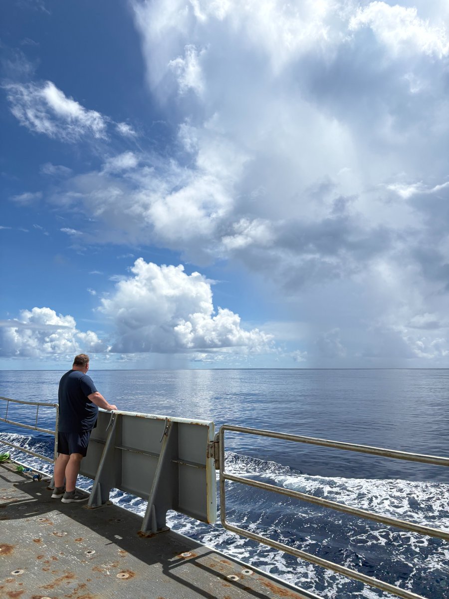 NOAA_AOML's tweet image. The 2025 Go-SHIP I09N cruise is complete! Leah Chomiak, @cimasrosenstiel postdoctoral associate and oceanographer, served as Co-Chief Scientist on the cruise, while Chuck Featherstone, NOAA scientist, served as a Dissolved Inorganic Carbon analyst. Stay tuned for more details!