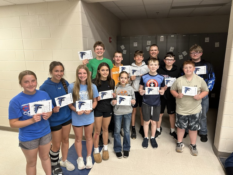 Freeman_Falcons's tweet photo. At☀️today’s🗣️assemblies we👏🏻acknowledged👩🏼🦱students whom our👨🏼🏫Faculty & Staff✍🏻recognized‼️
Across the🗓️month of☔️April these👩🏻👱🏻♂️students in some💙way, shape, or form💪🏻exemplified one of the pillars that🧱make up our #FalconWay‼️
#WeAreFreeman🐦 https://t.co/4tsXVcHlpQ
