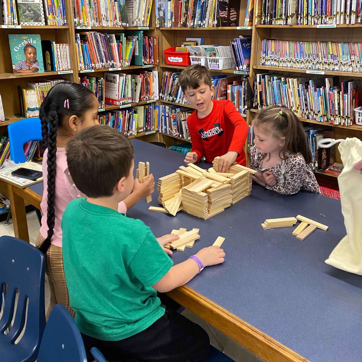 LUFSD_Libraries's tweet image. From Leprechaun traps to Seuss-inspired stacking and HS students reading to kinders—Harding and West Gates celebrated reading in creative ways! #LUFSD #LindyPride @LindenhurstUFSD