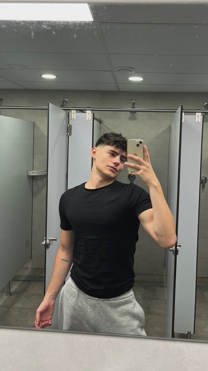 Andres 🦥 (@aandrees___) on Twitter photo 