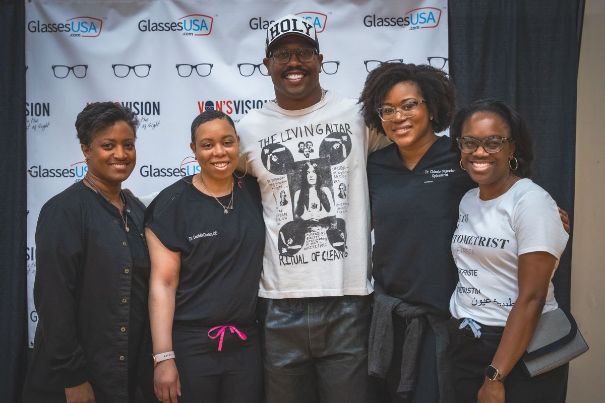 A heartfelt #ThankYou to the incredible Optometrists who made Von’s Vision Exam Day last Saturday possible! Because of your time, care, and expertise, 80 students received free eye exams and could pick out two pairs of stylish frames each. We couldn’t have done it without you!