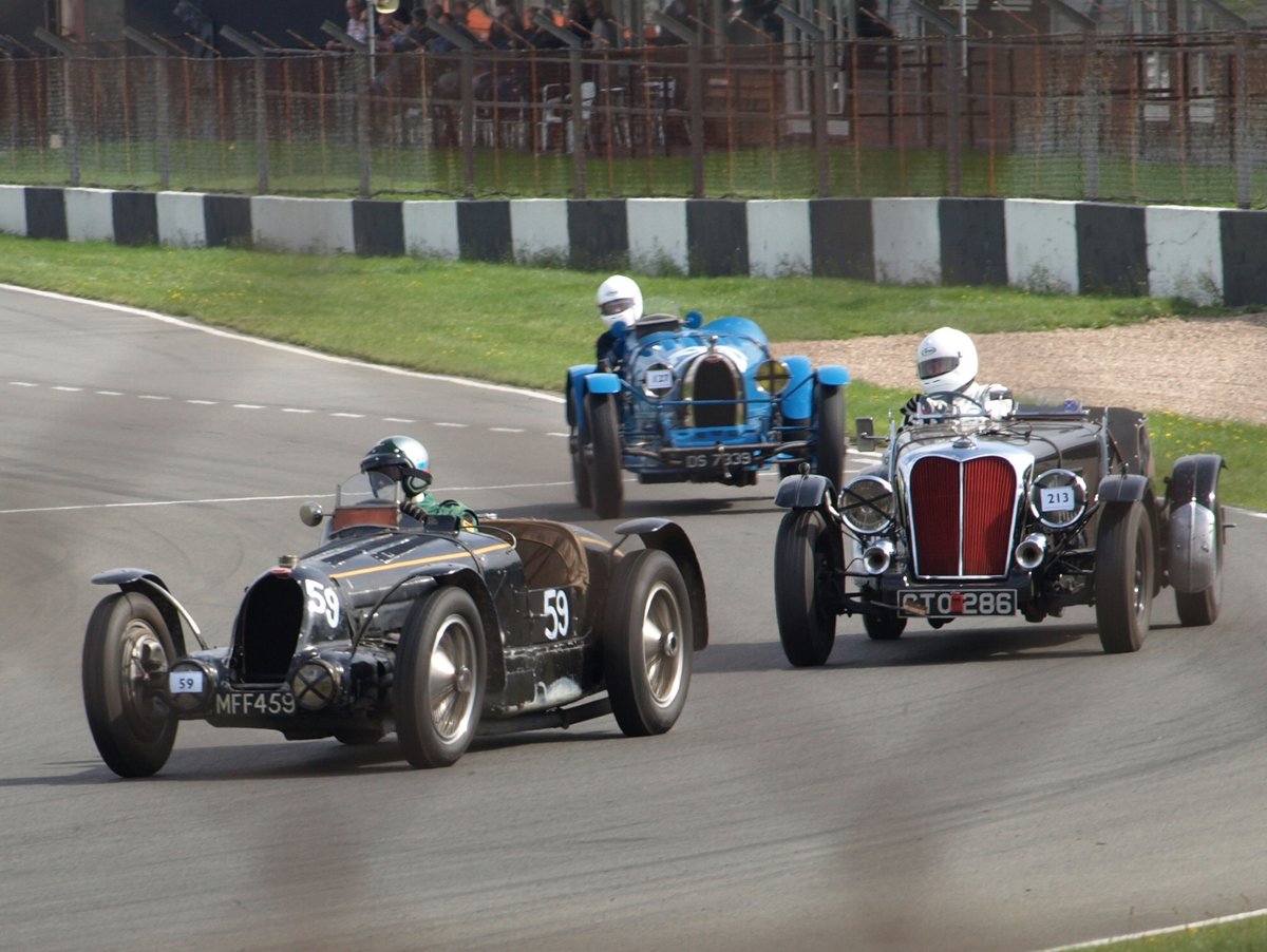 sgh38's tweet image. few from the VSCC See Red Meeting at Donington #Donington #VSCC #Bugatti