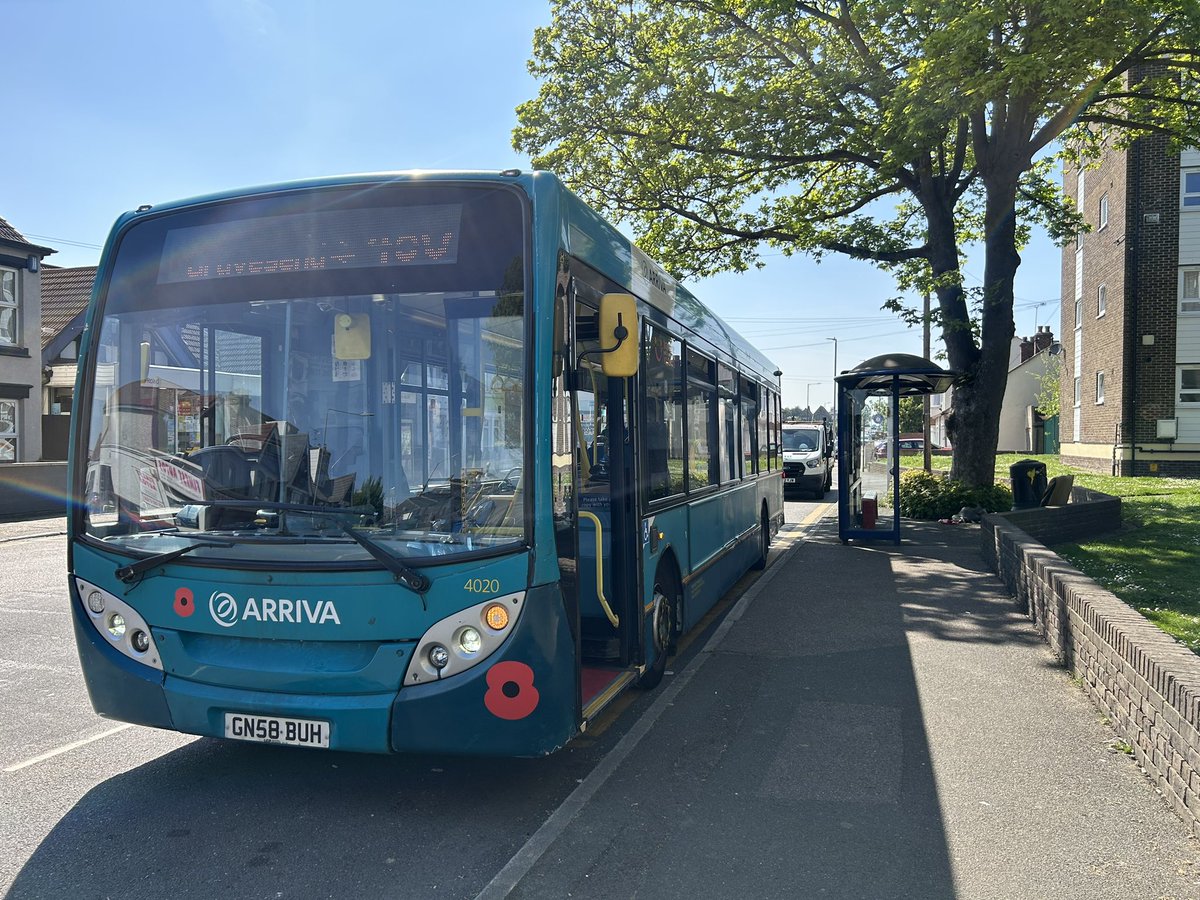 Arrivabus7 tweet media