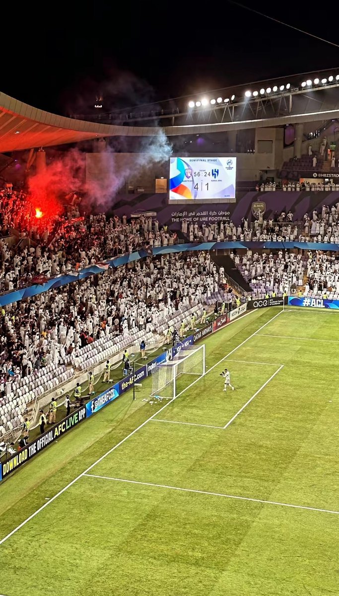 هُنا الزعيم كسر شوكة الهلال ..

جعل من هلالهم مثير للشفقة وكشف وضاعة من يدعي بان كبير