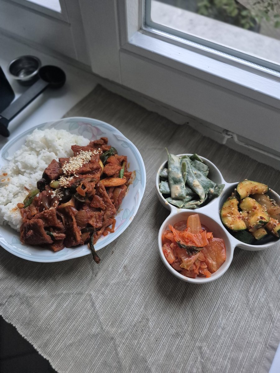 Rate my meal <a href="/krabhole/">👻</a> #yummy