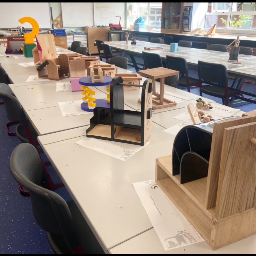 Holyrood Secondary Technical tweet media