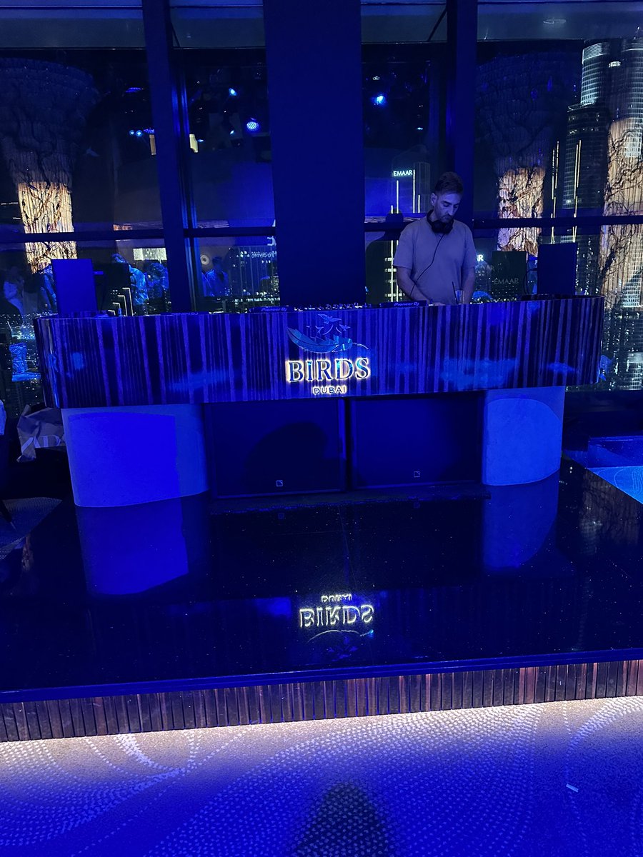 aacryptoverse's tweet photo. Hey @mexc thanks for throwing amazing party at #Birds Address DownTown

#token2049 #mexc #Token2049Dubai https://t.co/2tRbz6a7Qa
