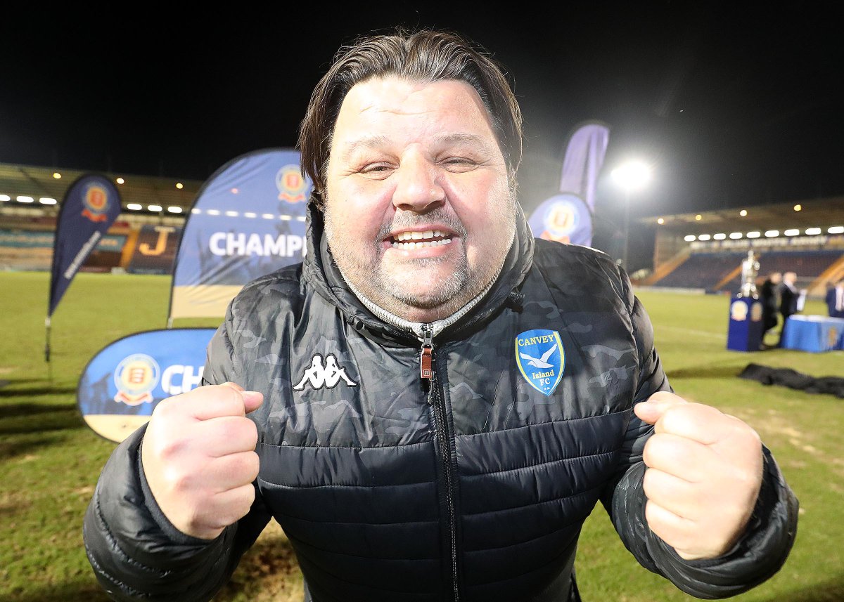 NickyHayesPhoto's tweet photo. Bradders @soccerdynasty66 A Top Top Geezer....Nothing but respect for Brad and everything he's done at @CIFC #Bradders #ChampionsOfEssex https://t.co/niJgP0Pwv5