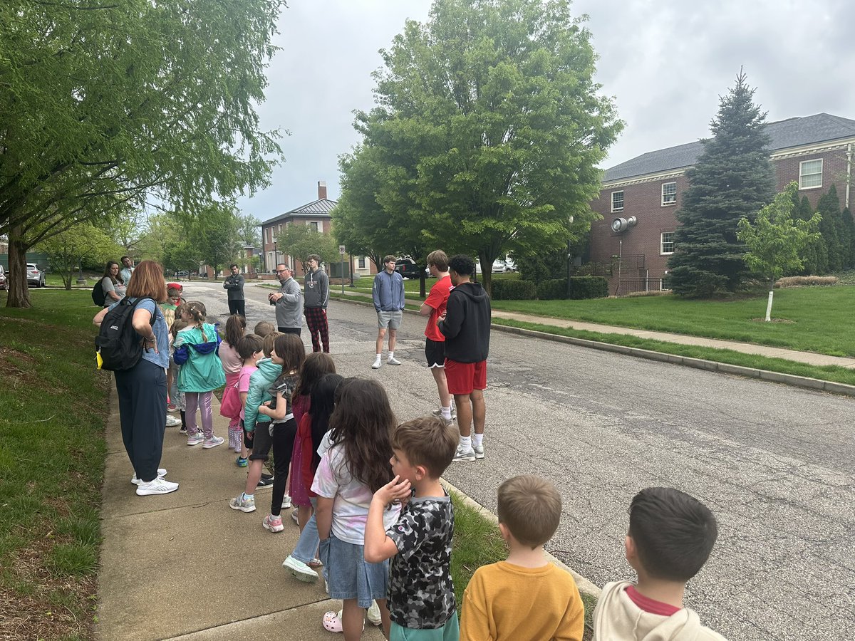 In the last installment of Books, Basketball, and Beyond this year we took the kids of Hose Elementary on a campus tour! Stops included the Lilly Library, Pioneer Chapel, and Little Giant Stadium. 📚 &amp; 🏀 #WAF