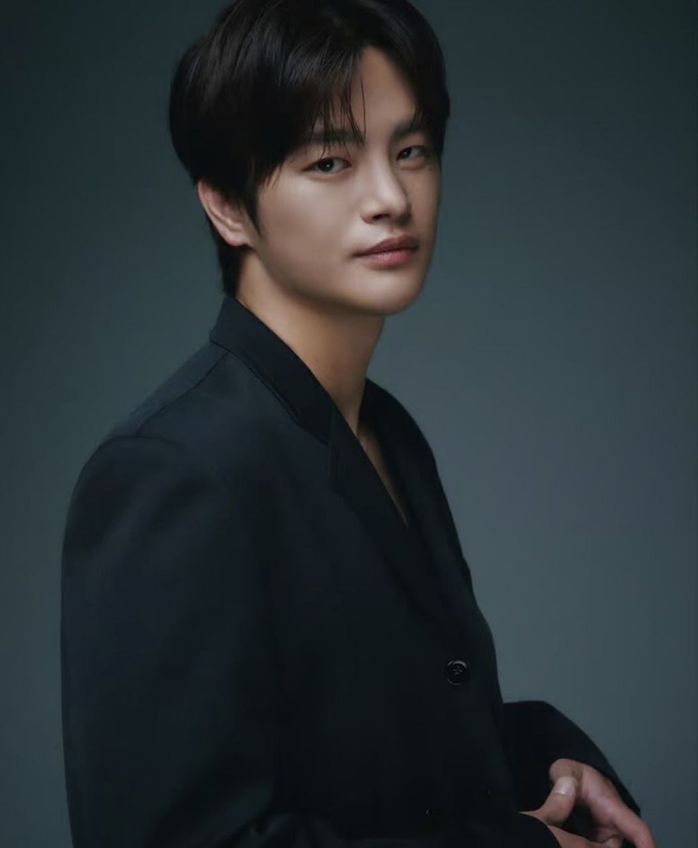 Kdramastars1's tweet photo. 📰| يقال بأن الممثلين #SeoInguk و #ParkJihyun هما أبطال دراما بعنوان #LetsGoToWorkTomorrow 💪 ❤️‍🔥

إنها دراما مستندة على ويبتون تحكي قصة شخصين يعملان كفريق في الشركة نفسها. https://t.co/oCQndl0vwe