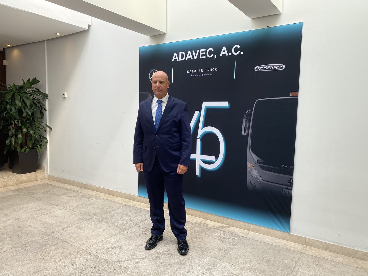 Indicador Automotriz tweet media