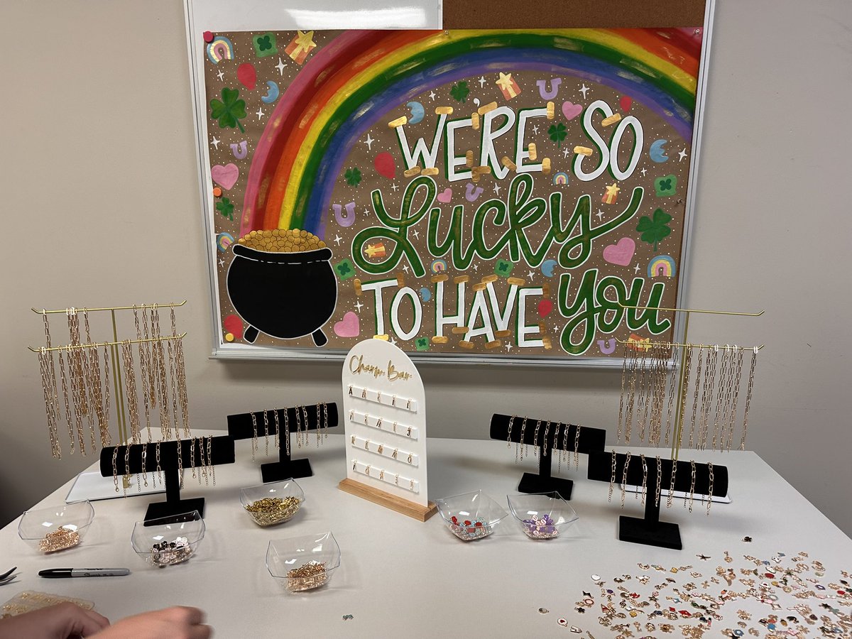 We are the lucky ones with <a href="/CFISDWellsVIPS/">CFISDWellsVIPS</a> ✨🤩 <a href="/CFISDWells/">Wells Elementary</a> #explorewells