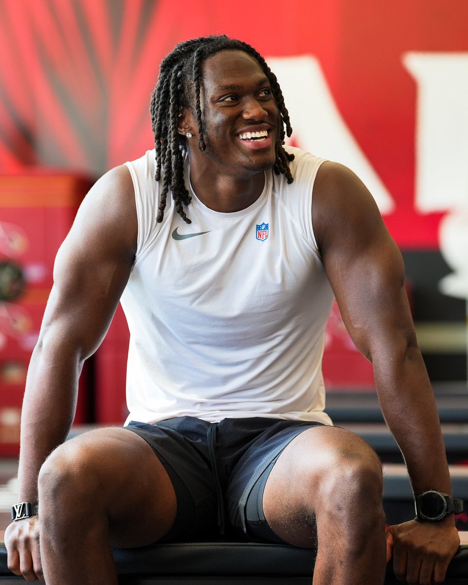 AZCardinals's tweet photo. 😄💪 https://t.co/6zVL4FCwD4
