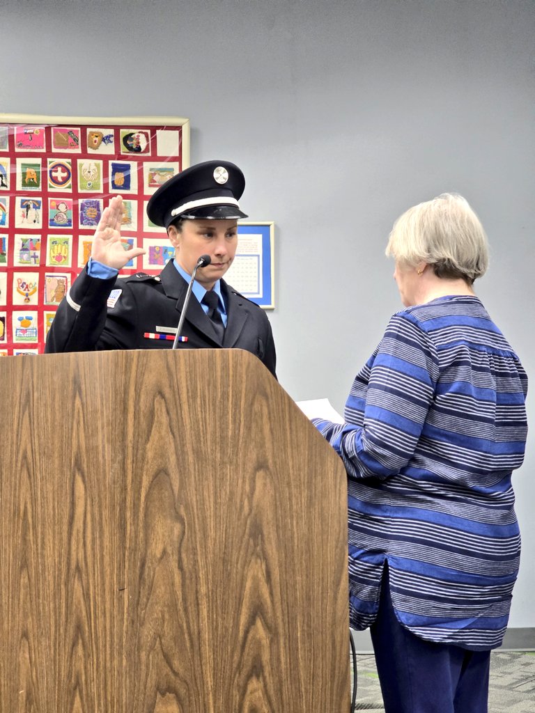 Lieutenant Vlahakis! 🧑‍🚒

Beyond proud of my rockstar wife on her promotion last night!

Park Forest raised and a proud Rich East Rocket, serving her hometown is everything to her. So cool that we serve the same community. 💚🚀💛

<a href="/RichTownshipHS/">Rich Township HSD 227</a> #RichInStudentSuccess #parkforest