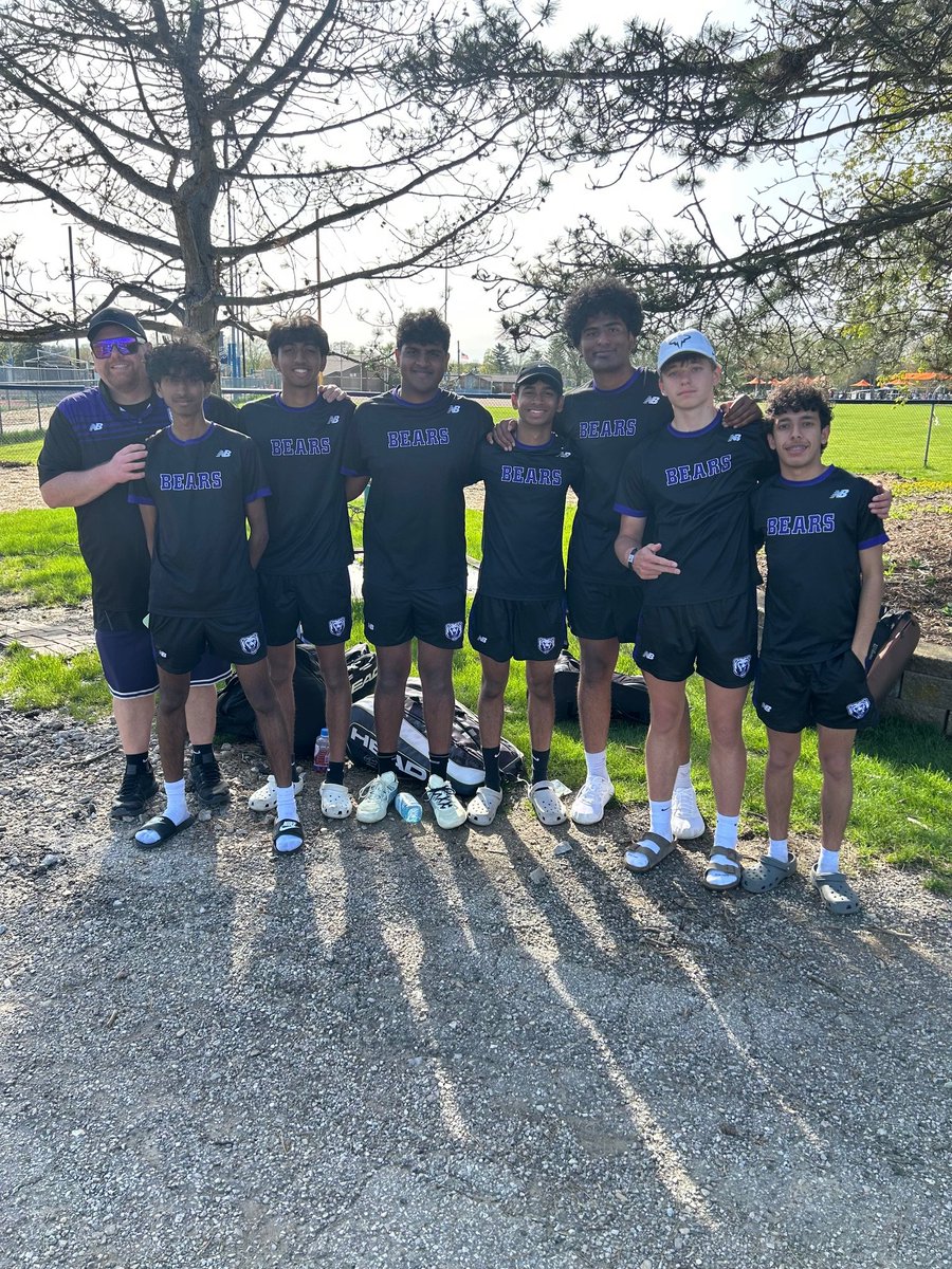 🎾 HISTORY MADE! 🎾
North Royalton defeats Solon 4-1 to clinch the conference title!
Bears go 7-0 in conference and improve to 12-1 overall! 💪🐻
Undefeated seasons for Jerrel, Rishit, and 1st Doubles! JV also takes down Firestone’s Varsity! 🔥
Next: OTCA tourney vs Brecksville!