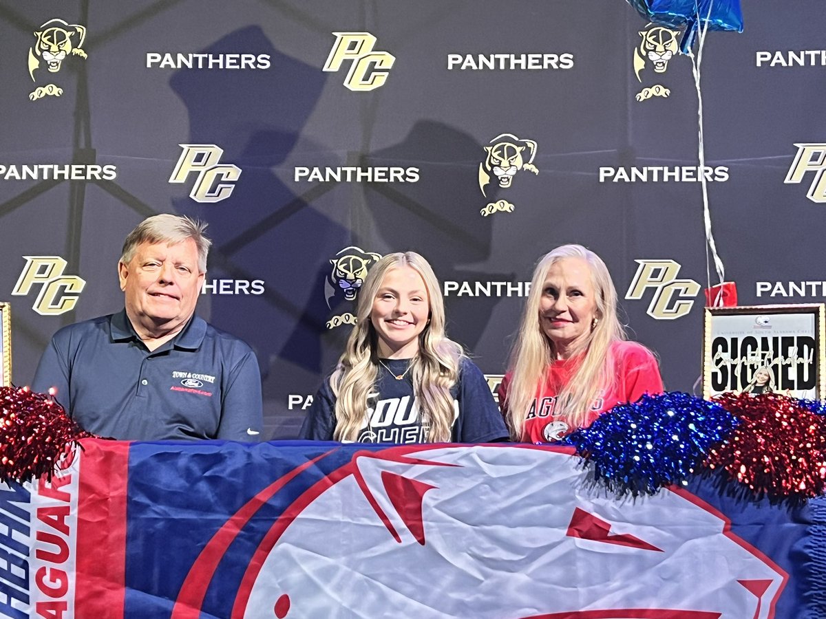 coachmartysmith's tweet photo. So happy for Carolina Wilder. She signed today to be a South Alabama Cheerleader! Go be great young lady! We are proud of you! Go Panthers! #onePC https://t.co/2i8qEOk7k5