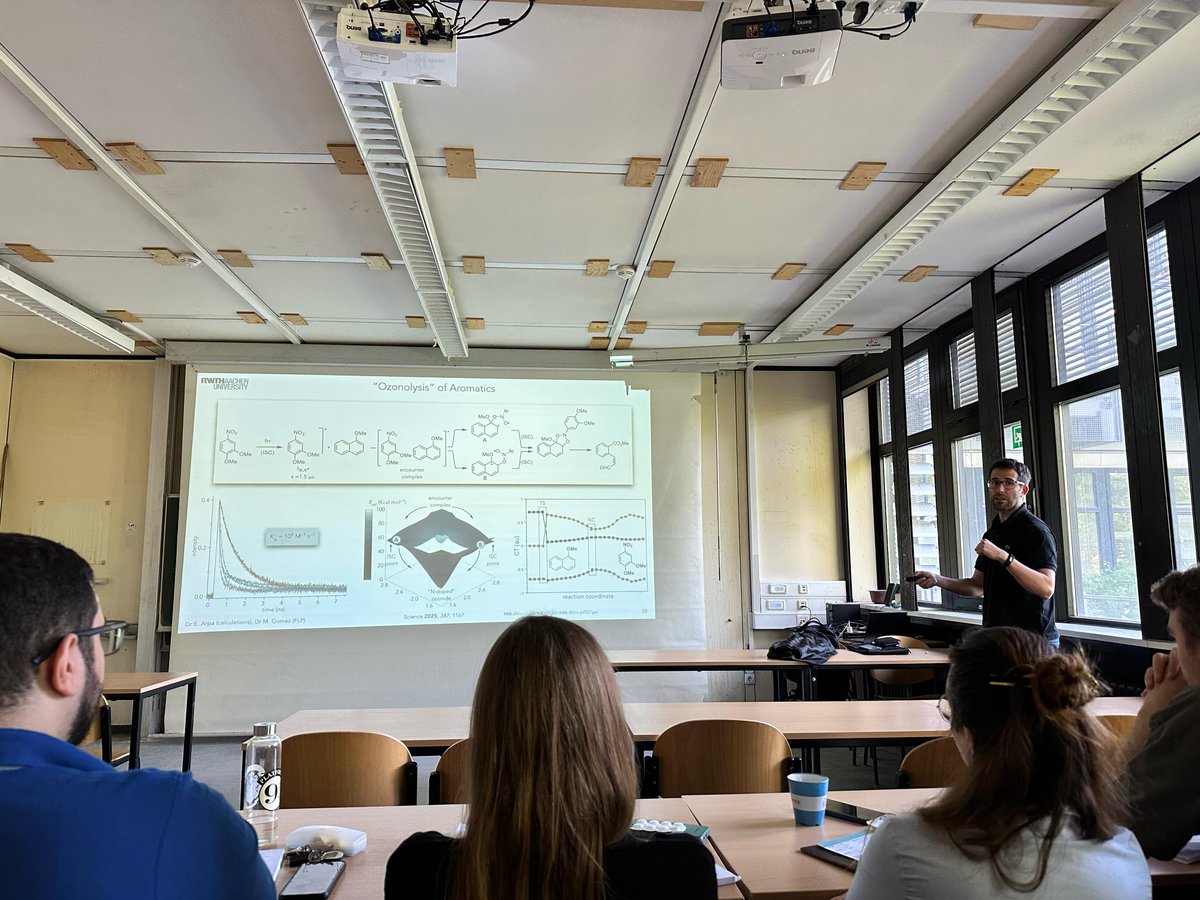 What a fantastic day having Prof. <a href="/LeonoriLab/">Leonori Lab</a> with us in the department! 
A truly insightful and enjoyable talk that inspired us all. Thanks to <a href="/ala_bunescu/">Bunescu Lab</a> for organising it! 👏🔬