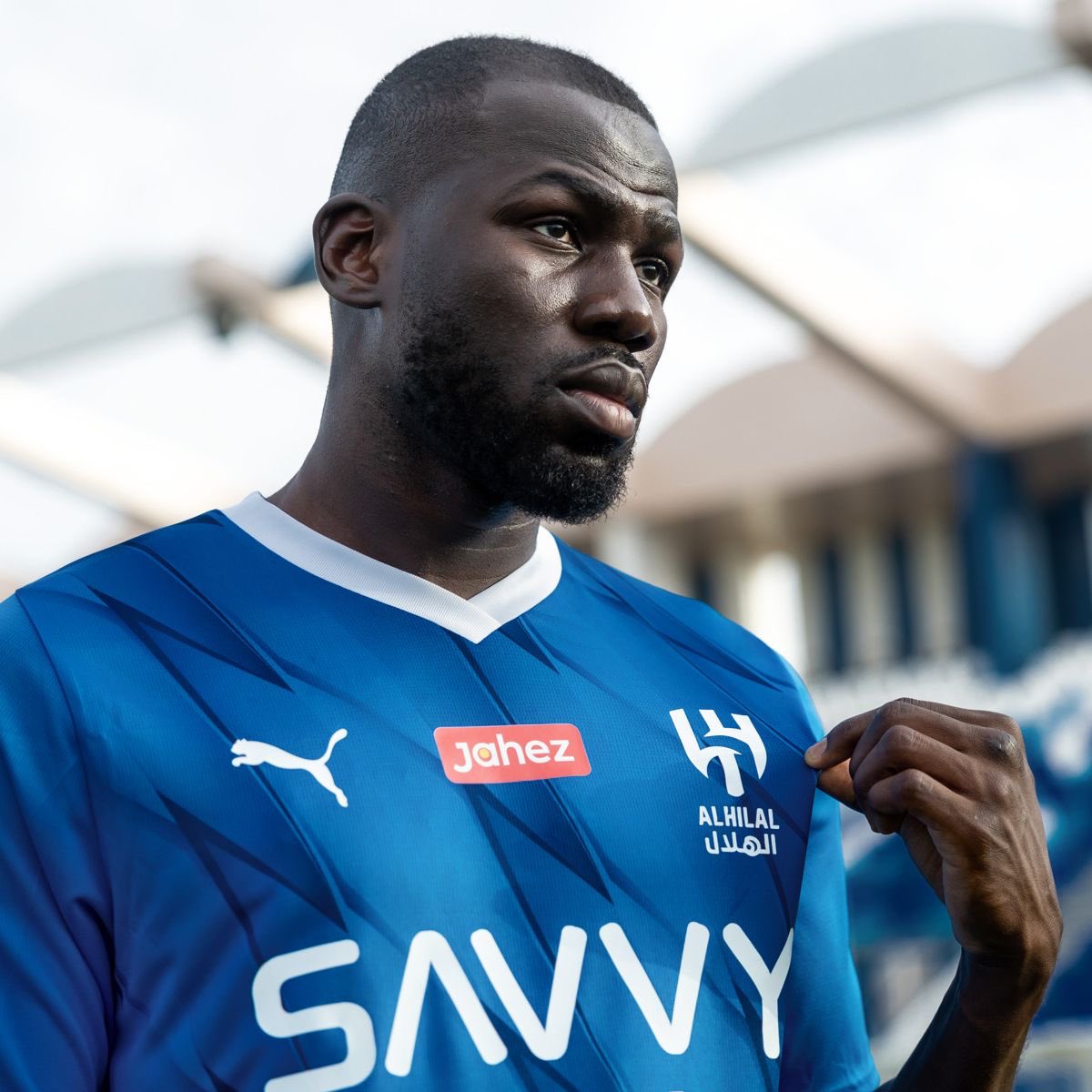 قال كوليبالي للمدرب اخرجي و رفض جيسوس فخرج كوليبالي ببطاقة حمراء