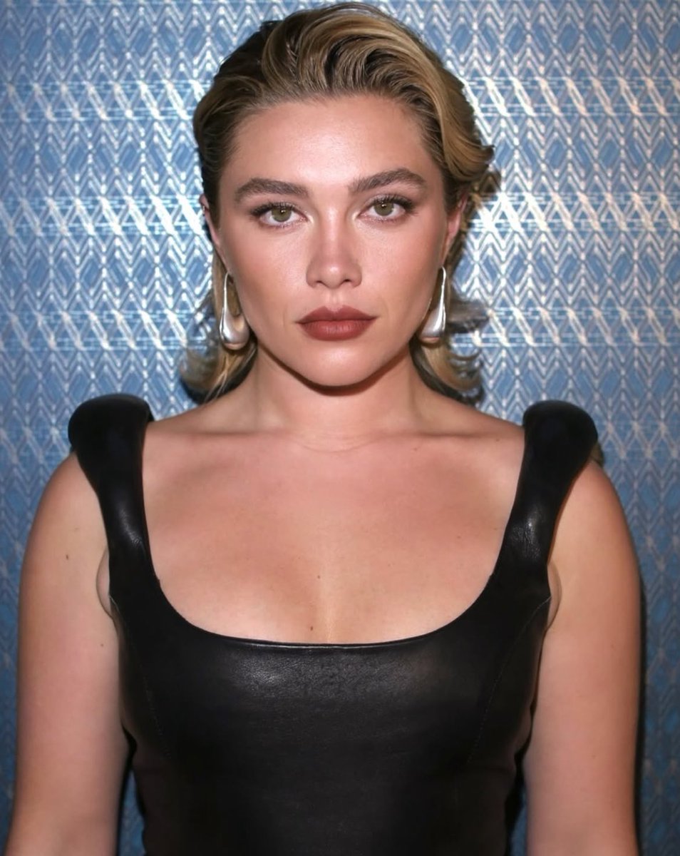 florence pugh daily tweet media