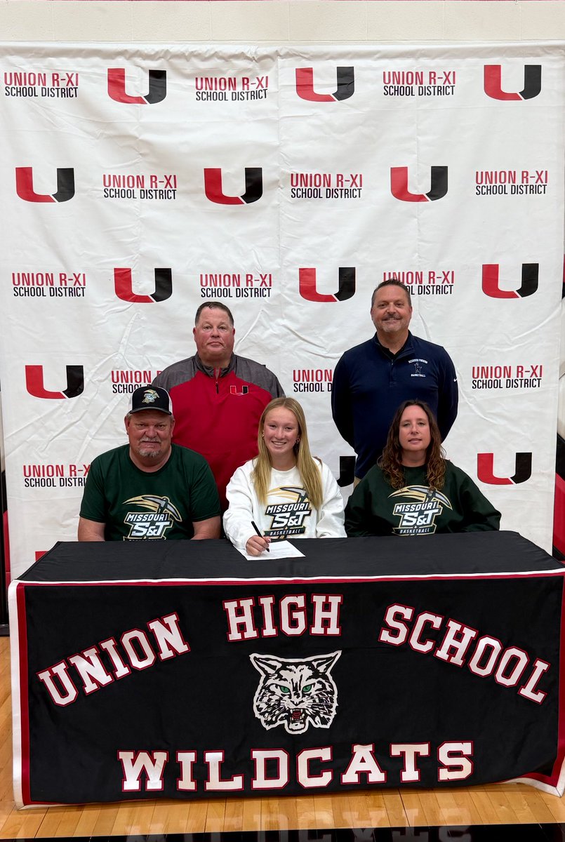 Dal Mantz (@dmmantz) on Twitter photo Another one off the table and going to a great school with one heck of a coach! <a href="/sophiahelling/">Sophia Helling</a> so happy for you and your family! Now, go make us all proud and have a career <a href="/Miners_WBB/">S&T Women's Basketball</a> Can’t wait to watch you play at the next level! #proudcoach <a href="/TravisWallace6/">Travis Wallace @MICDS</a> Another one off the table and going to a great school with one heck of a coach! <a href="/sophiahelling/">Sophia Helling</a> so happy for you and your family! Now, go make us all proud and have a career <a href="/Miners_WBB/">S&T Women's Basketball</a> Can’t wait to watch you play at the next level! #proudcoach <a href="/TravisWallace6/">Travis Wallace @MICDS</a>