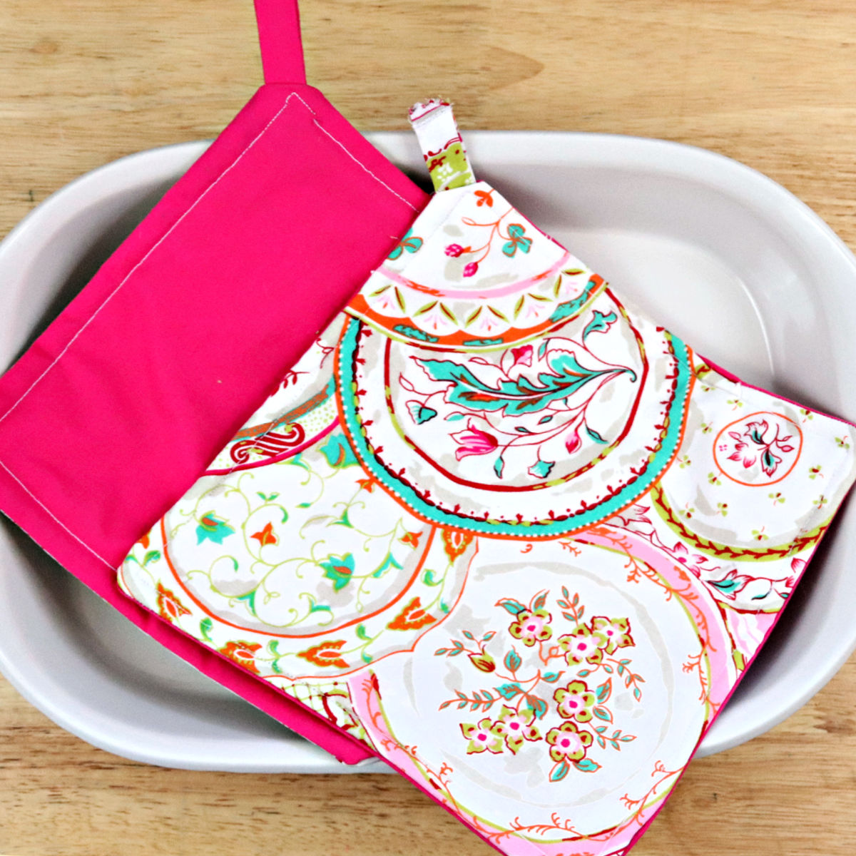 HappyMothering's tweet photo. You can make your own Pot Holders in 10 Minutes! https://t.co/TVsHj6v6Vr https://t.co/JdmSKI3tBC
