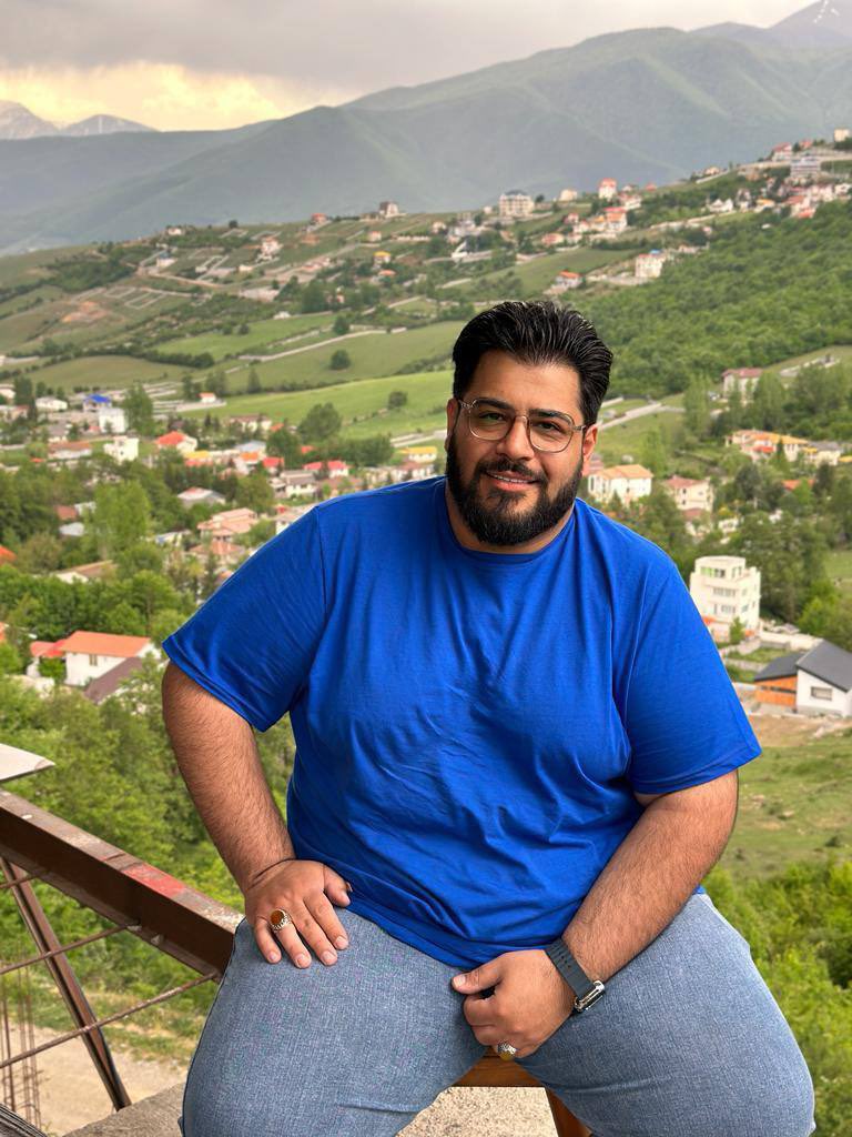 HosseinRonaghi's tweet image. اتهام «همکاری با دولت متخاصم» و صدور حکم اعدام بر این اساس برای «محسن لنگرنشین»، چیزی جز ظلم آشکار و بهانهای بیاساس نیست. این پروندهها نه بر پایهی قانون، بلکه سیاسی و بر پایهی سرکوب شهروندان و ارعاب جامعه ساخته میشوند.
اعدام به این بهانه، آشکارا قتل عمد حکومتی است و هیچ…