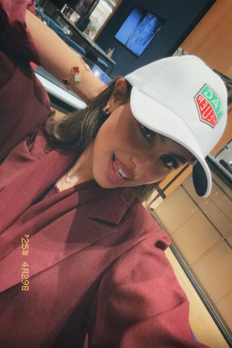 اويلييي يا جمالووو🫦
#روان_عبدالله/<a href="/raa_5005/">روان عبدالله .</a>