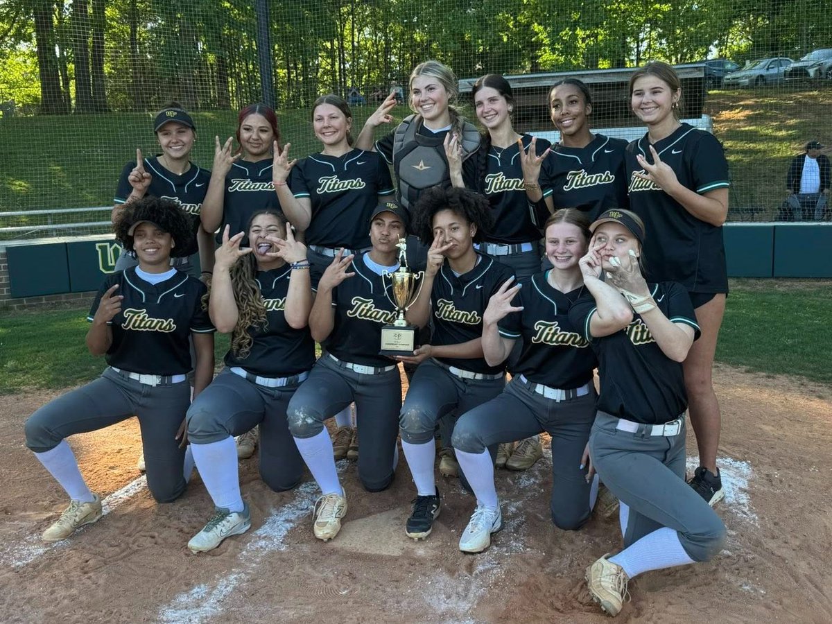 TimiaSales's tweet image. Regular season conference champs! 14-0 in conference, 21-1 overall.