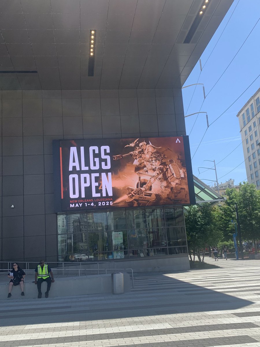 Africans have arrived at LAN <a href="/Chilli_OW/">Chilli</a> <a href="/TMesuko/">Mesuko</a> <a href="/nibbleafrica/">Nibble Africa</a>