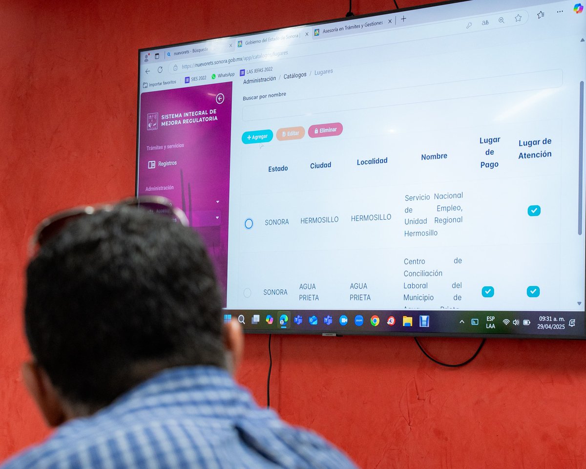 SonoraBienestar's tweet photo. 🟠 Para facilitar a las y los sonorenses el acceso a trámites/servicios, hoy recibimos una capacitación por parte de #CEMERSON.
🔎 A través del Registro Estatal de Trámites y Servicios podrás acceder a información pertinente de Bienestar y demás dependencias del @gobiernosonora https://t.co/hDz5rBY6Wn